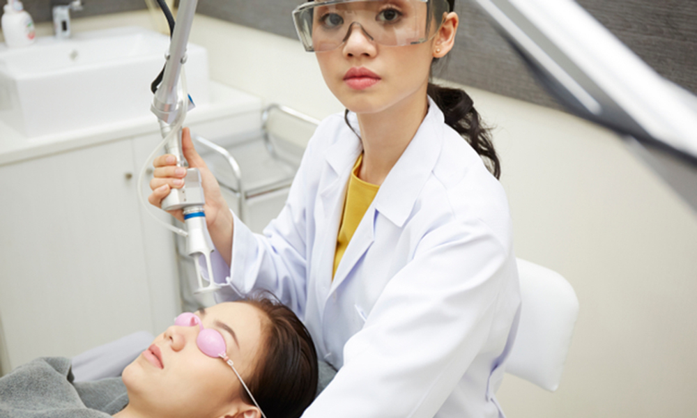 how laser hair removal treatment works procedures technique beauty clinic skin doctor